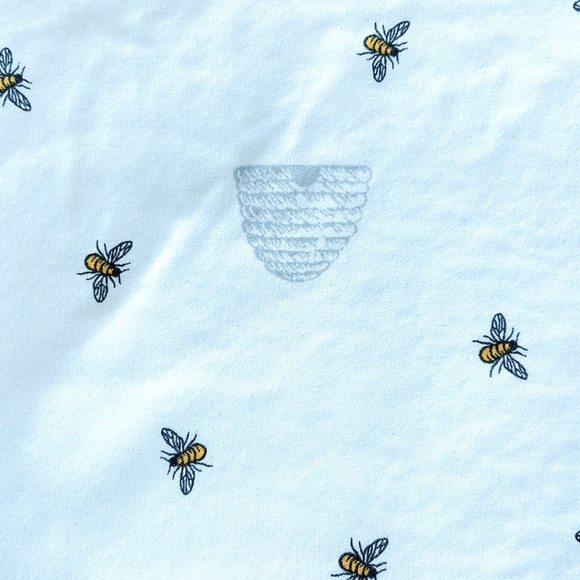 NEW Handmade Cosmetic Bag Zip Pouch Travel Clutch Bees Bumblebee Cotton 9 X 9.5 - Picture 2 of 4